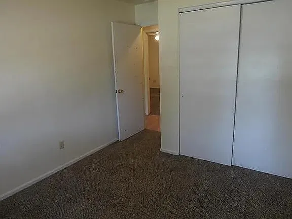 4787 Sunvalley Dr — Photo 5