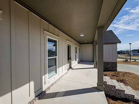 2nd image of 27 Waters Edge Way