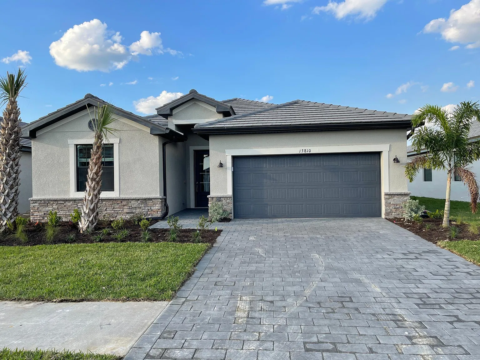 13810 Pine Lodge Ln — Photo 1