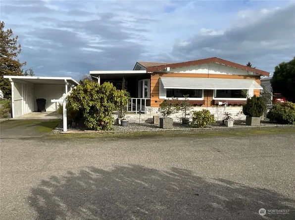 18 Juniper Mobile Estate, Sequim, WA 98382