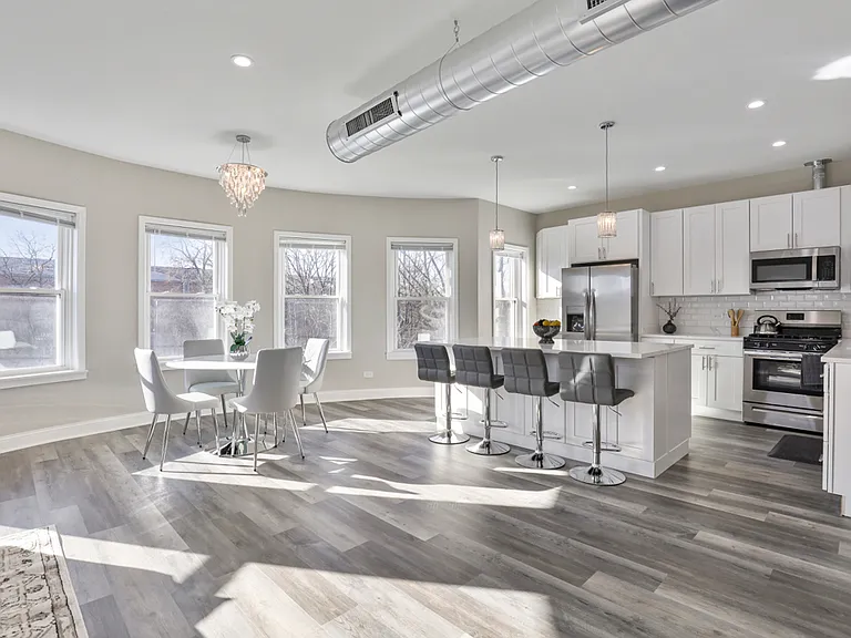 1111 Bonnie Brae Pl #3W — Photo 5