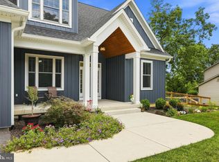 125 Lake Holiday Rd, Cross Junction, VA 22625
