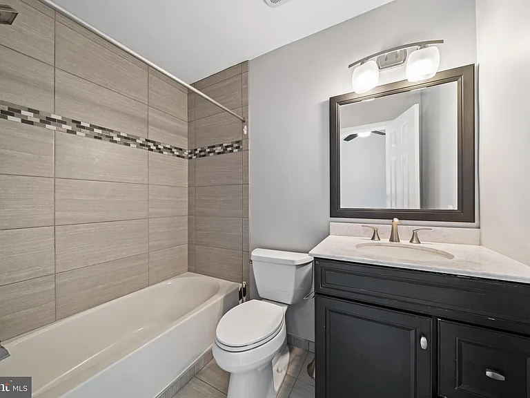 18613 Village Fountain Dr — Photo 13