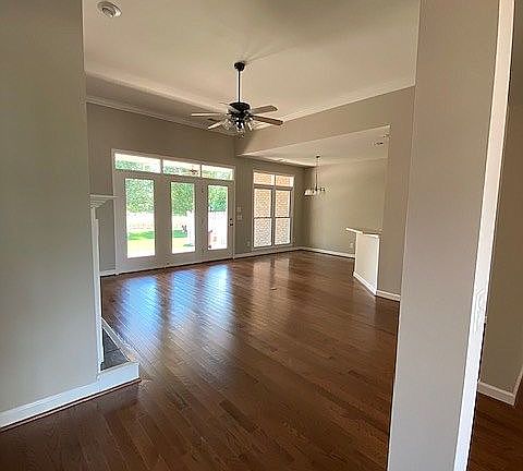 Enter to the Family room