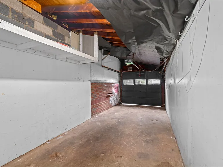 2215 N Wood Ave — Photo 27
