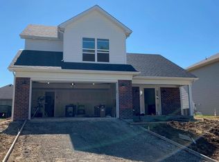 7815 Hepatica Dr, Louisville, KY 40258
