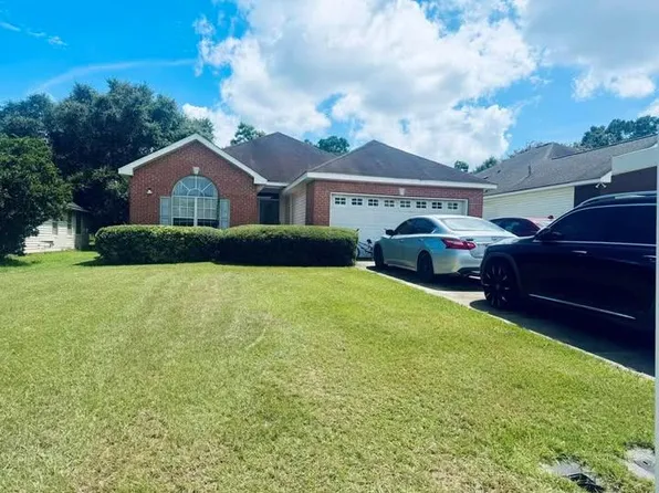 212 Melrose Ln, Dothan, AL 36303