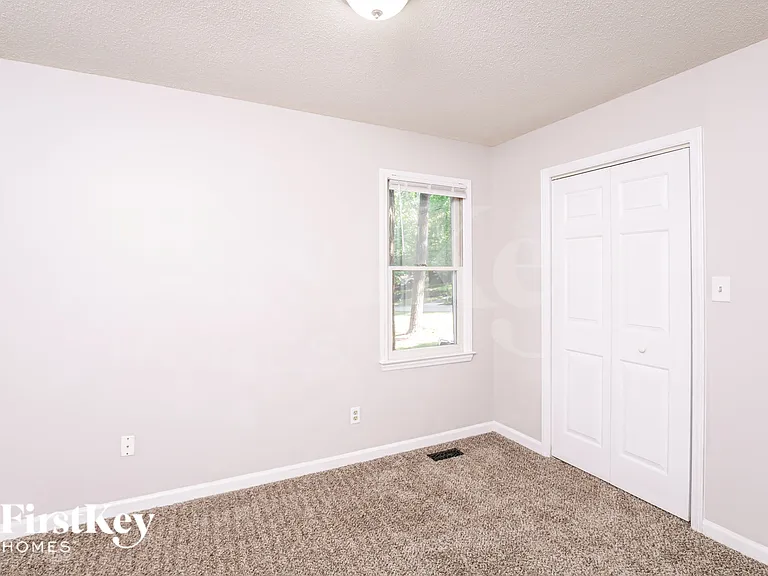 322 Amherst Creek Dr — Photo 13