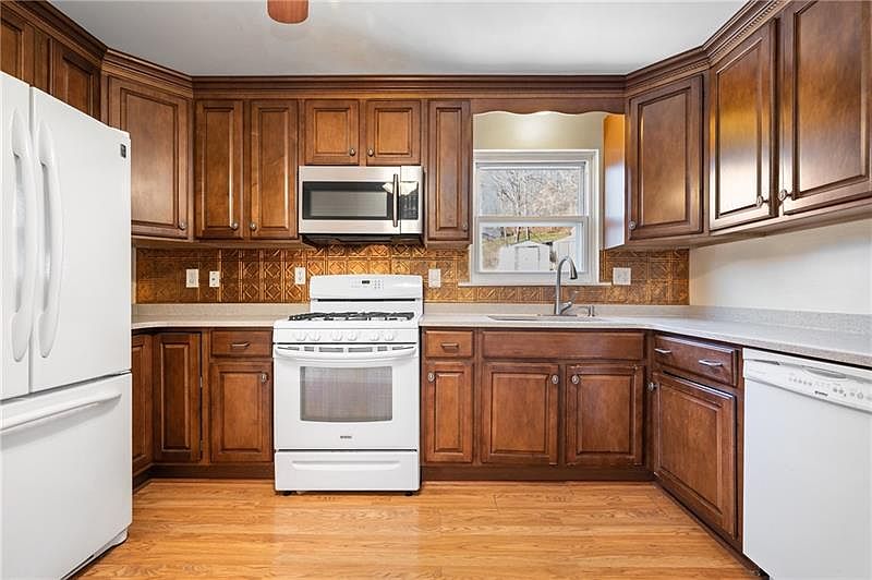 3043 E Hardies Rd, Gibsonia, PA 15044 Zillow