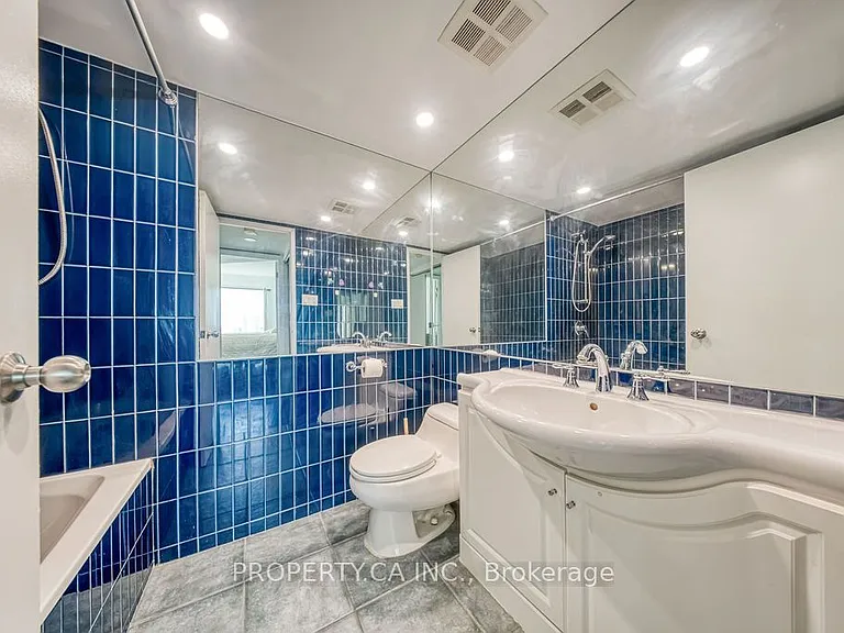 1001 Bay St #2902 — Photo 27