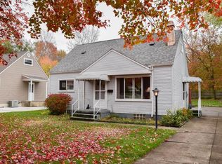 651 Tallkron Dr, Akron, OH 44305