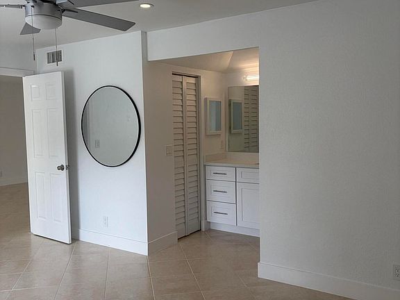 5th image of 2900 Fiore Way