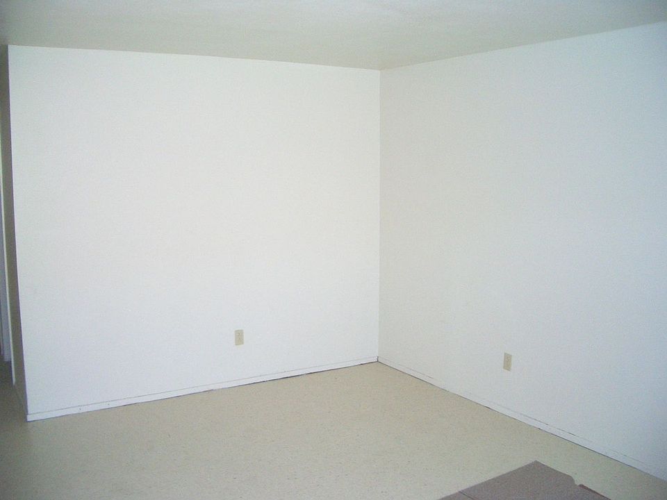 Building Photo 3