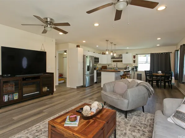 84-810 Farrington Hwy #C, Waianae, HI 96792