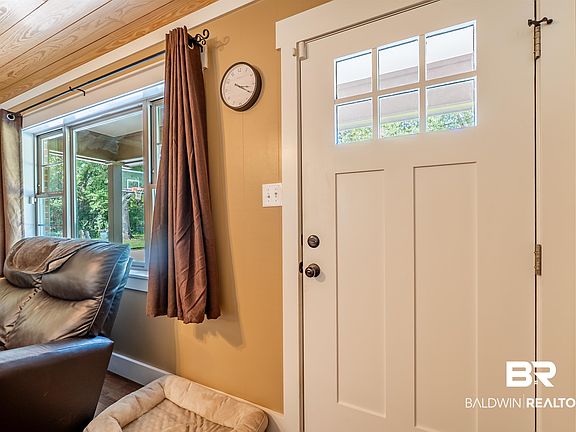 4th image of 23111 Wilson Rd