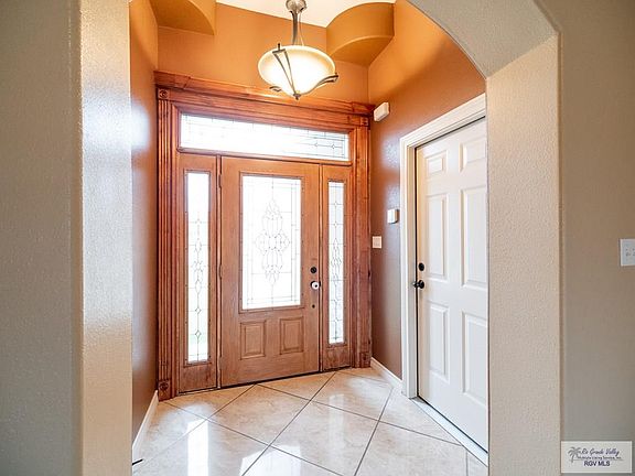 5th image of 7589 Pecan Ave