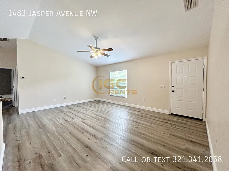 1483 Jasper Ave NW — Photo 14