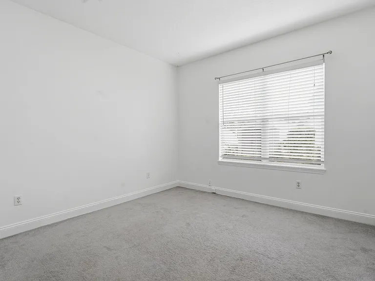 1406 E Ridgewood St — Photo 18