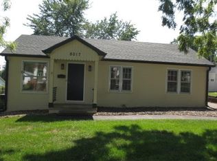 8017 Oakwood St, Ralston, NE 68127