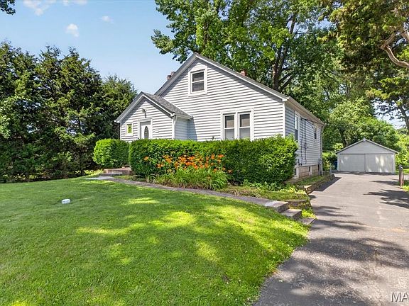 3rd image of 455 Graham Rd