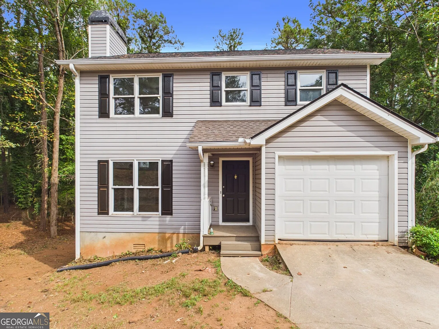 3 bed, 2.5 bath, 1556 sqft, $1,900 — Photo 2