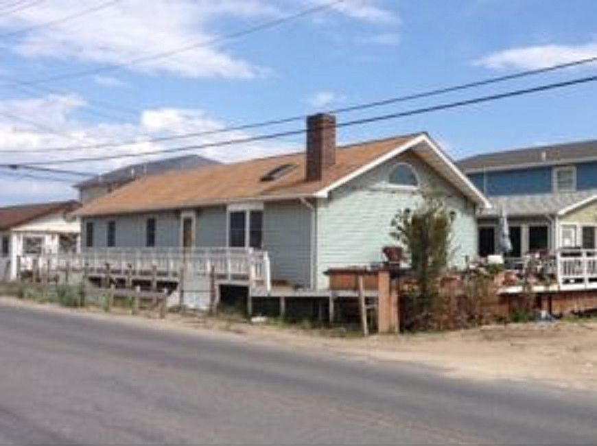 104 Reid Ave, Breezy Point, NY 11697 Zillow