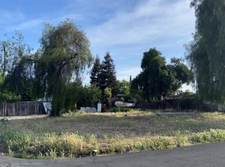 94 E Sussex Way, Fresno, CA 93704