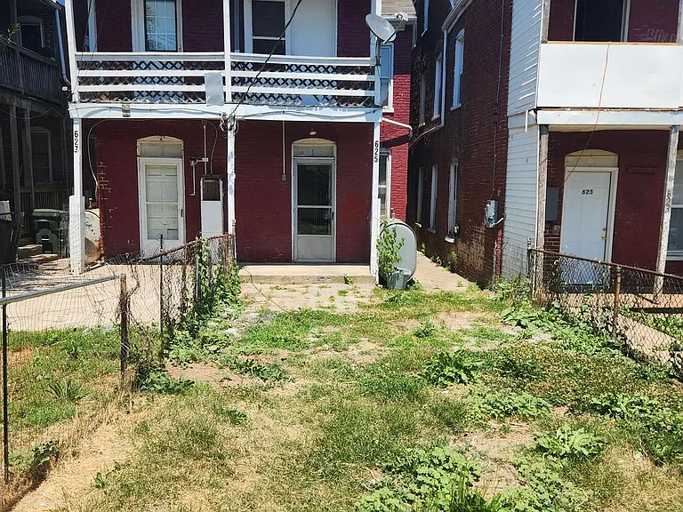 625 George St — Photo 11