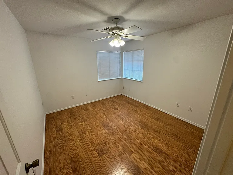 8316 Gillette St — Photo 21