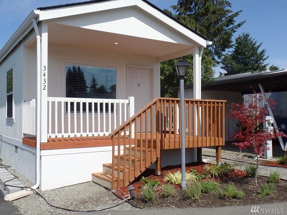 1st image of 3432 S 181st Pl