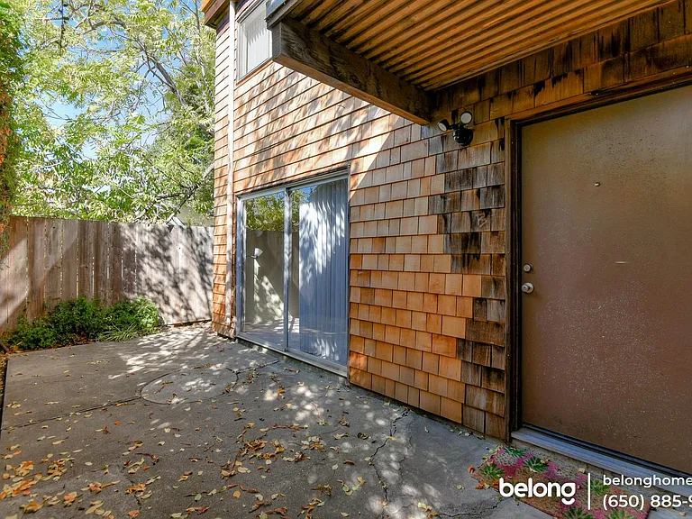 2223 Ward St #B — Photo 3