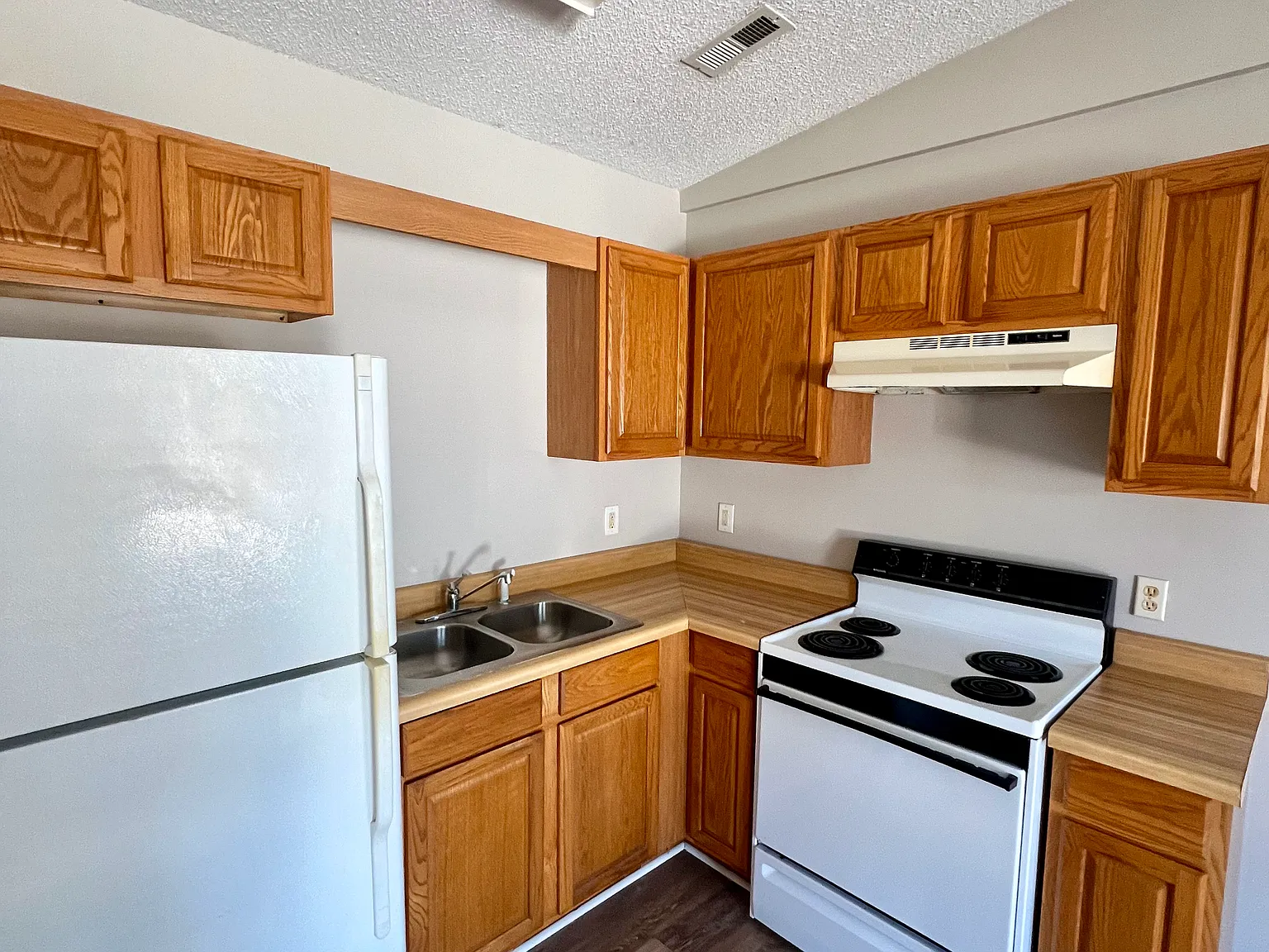 Taybran Ridge Apartments — Photo 4