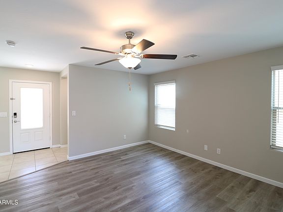 4th image of 8238 W ALBENIZ Place