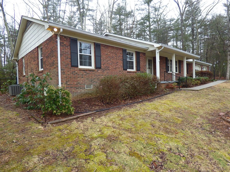1652 Brookside Camp Rd, Hendersonville, NC 28792 Zillow