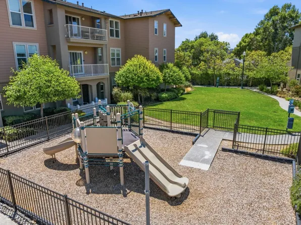 237 Pacifica Blvd Unit 301, Watsonville, CA 95076