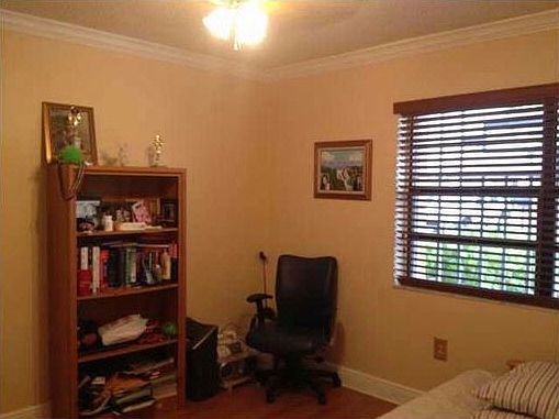 2nd image of 718 SW 99 Court Cir