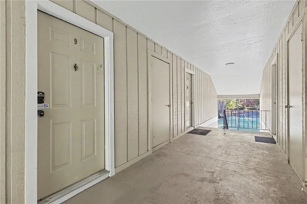 1 bed, 1.0 bath, 841 sqft, $1,400 — Photo 4