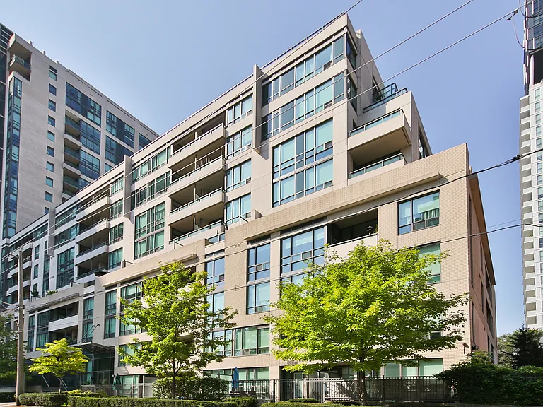 220 Redpath Ave #603 — Photo 16