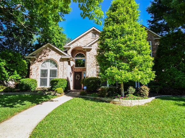 321 Fairway Meadows Dr, Garland, TX 75044