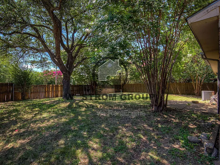 7801 Summerglen Rd — Photo 36