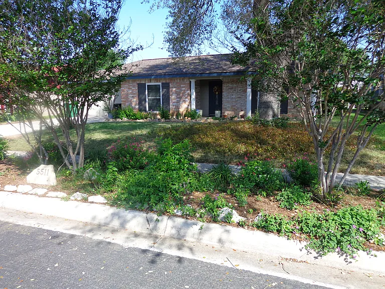 5511 Eaglewood St — Photo 2