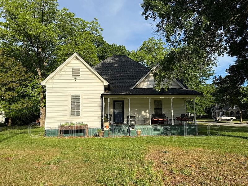 1st image of 200 Pelham St