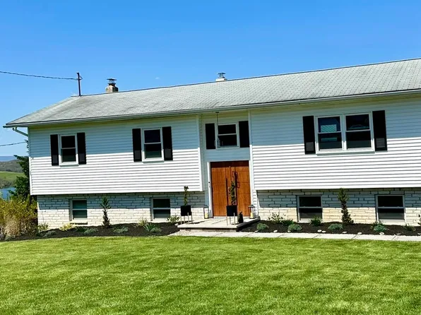 521 Brownsville Rd, Sinking Spring, PA 19608