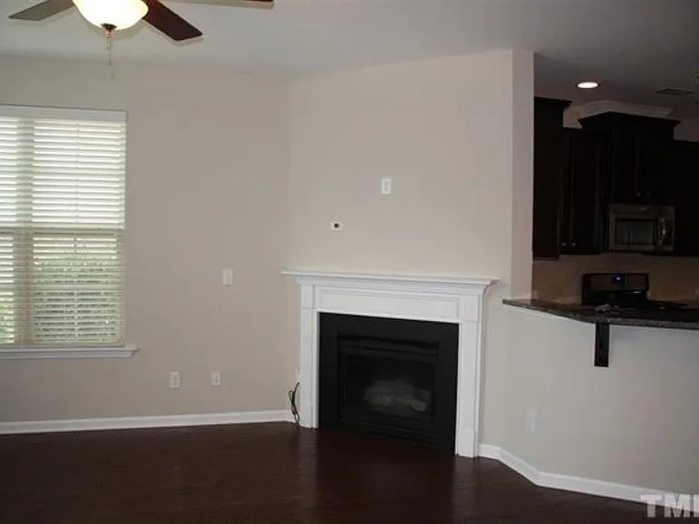 1536 Alemany St — Photo 6