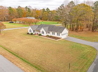 170 Settlers Landing Rd, Warsaw, VA 22572
