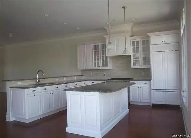 129 W Main St #129 — Photo 7