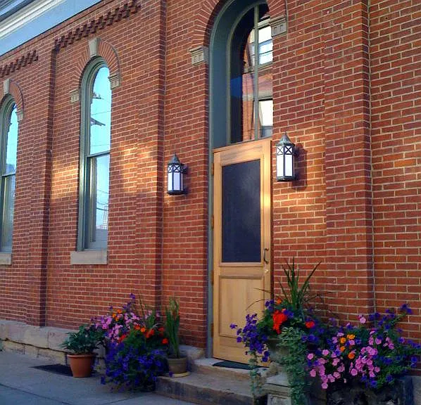 900 Bingham St — Photo 1