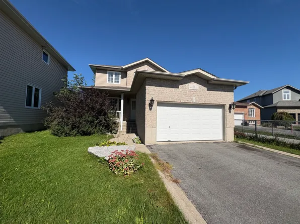 129 Benjamin Ct, Loyalist, ON K7N 2A2