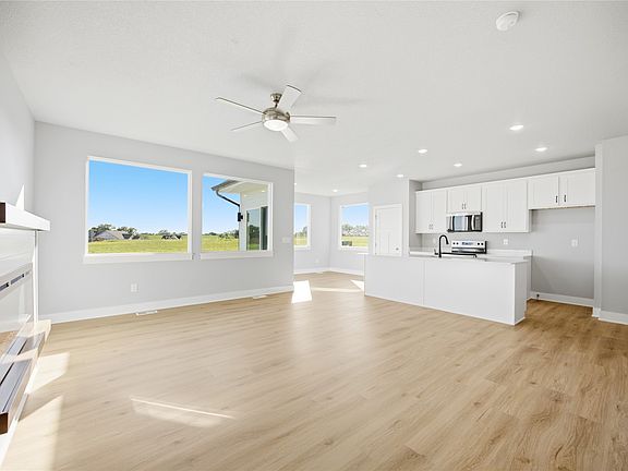 2nd image of 2310 Chan Dr