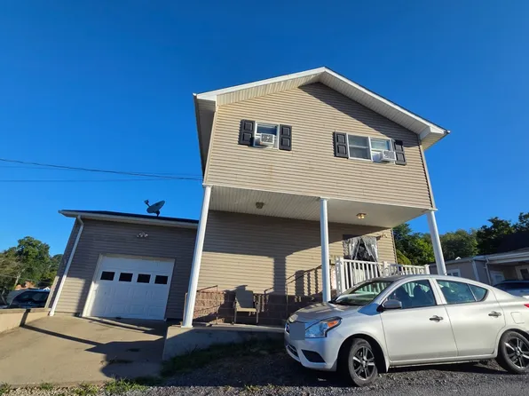 909 Glenn Ave, Fairmont, WV 26554